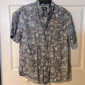 EUC Chaps Untucked Hawaiian-style casual button-up shirt